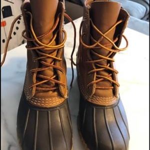 Woman’s size 7 LL Bean boots